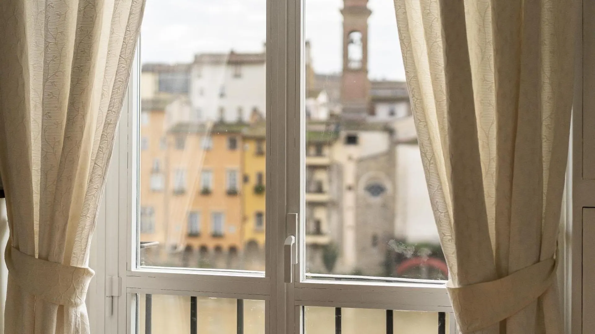 Acciaiuoli 18 Apartment Florence