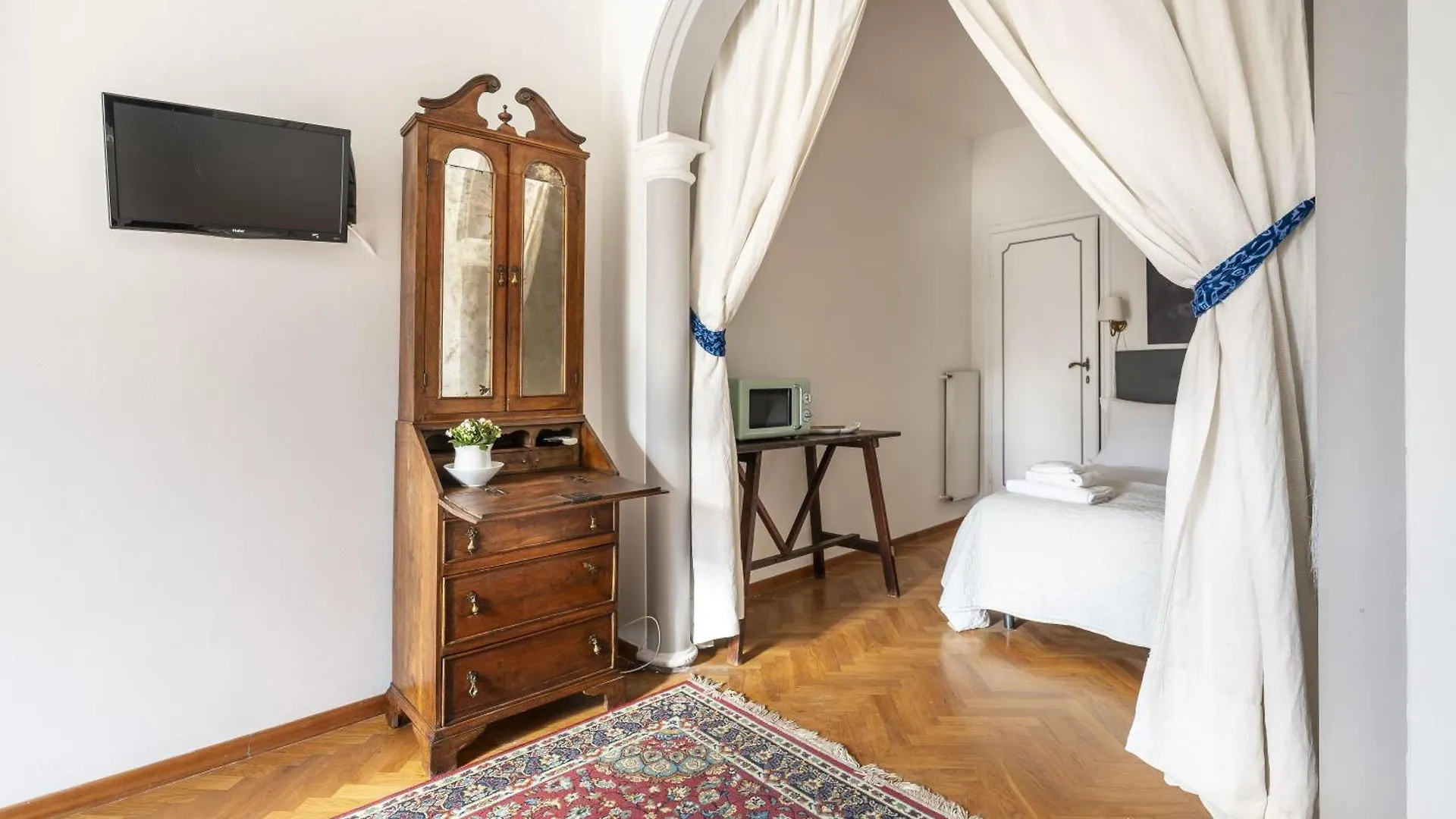 Acciaiuoli 18 Apartment Florence