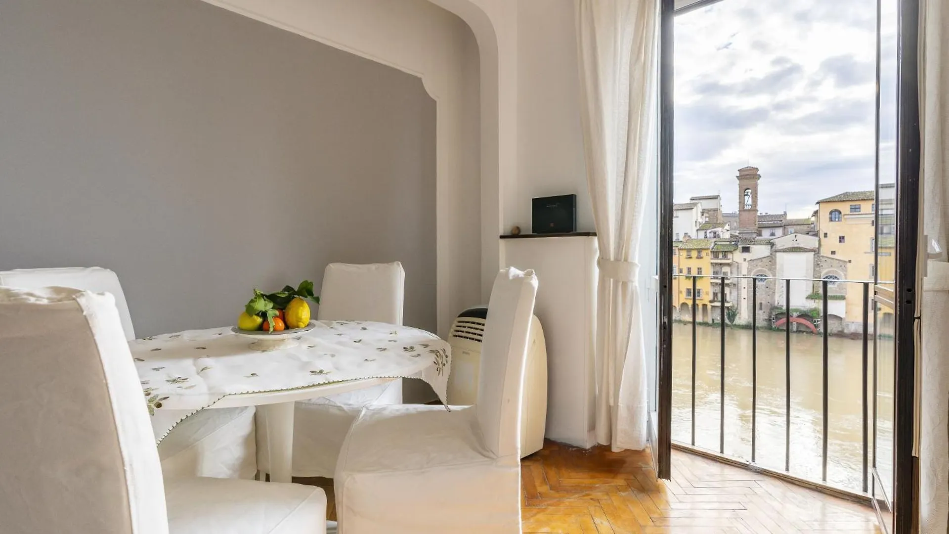 Acciaiuoli 18 Apartment Florence