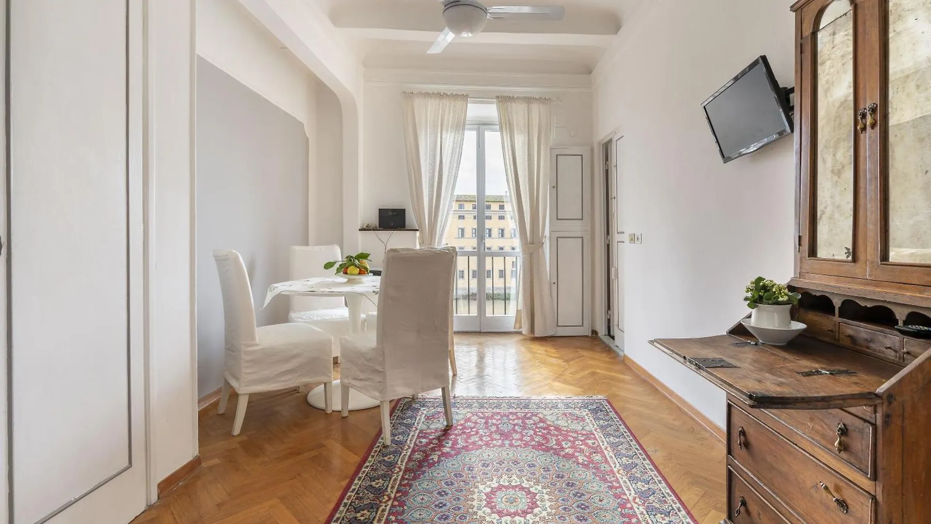 Acciaiuoli 18 Apartment Florence